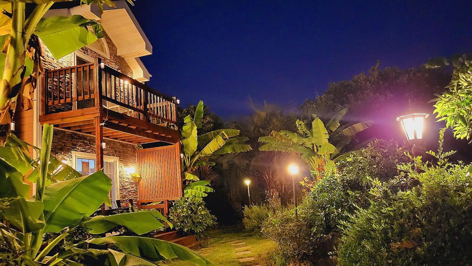 Jubilee Chalet Seogwipo Exterior photo