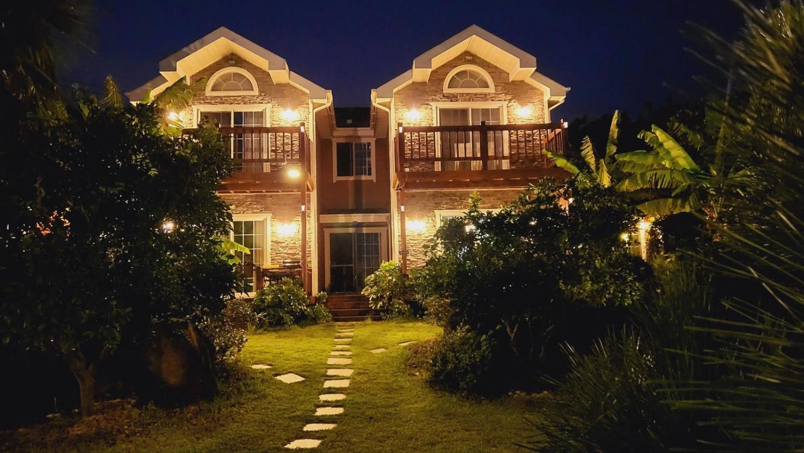 Jubilee Chalet Seogwipo Exterior photo