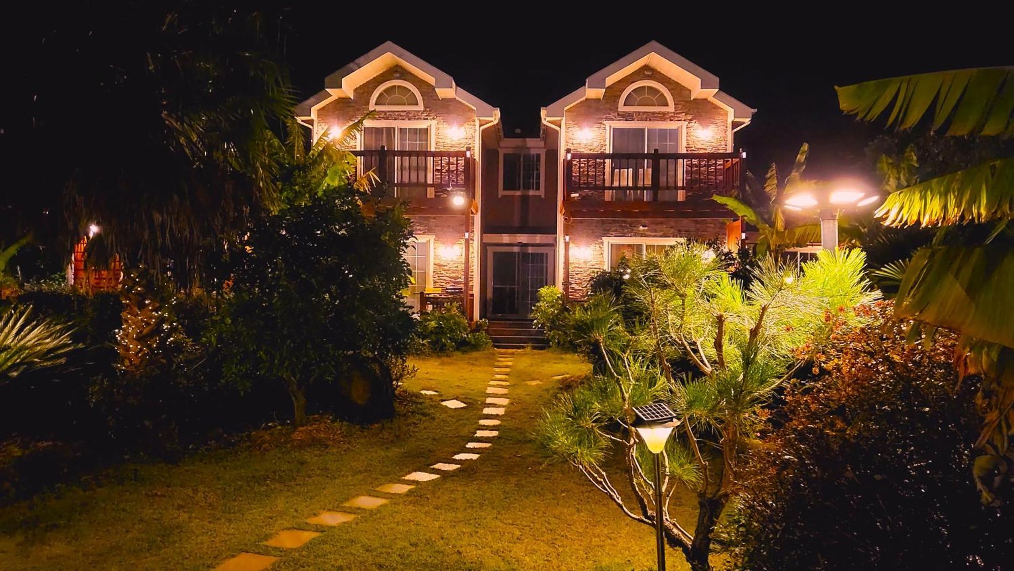 Jubilee Chalet Seogwipo Exterior photo