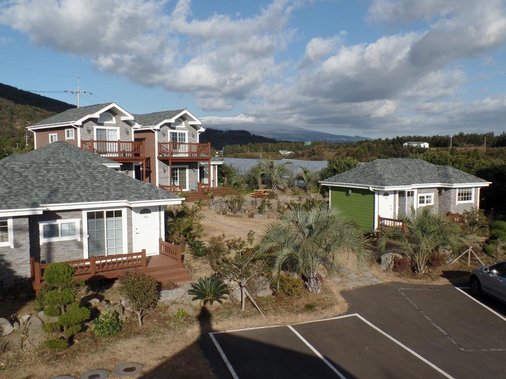 Jubilee Chalet Seogwipo Exterior photo