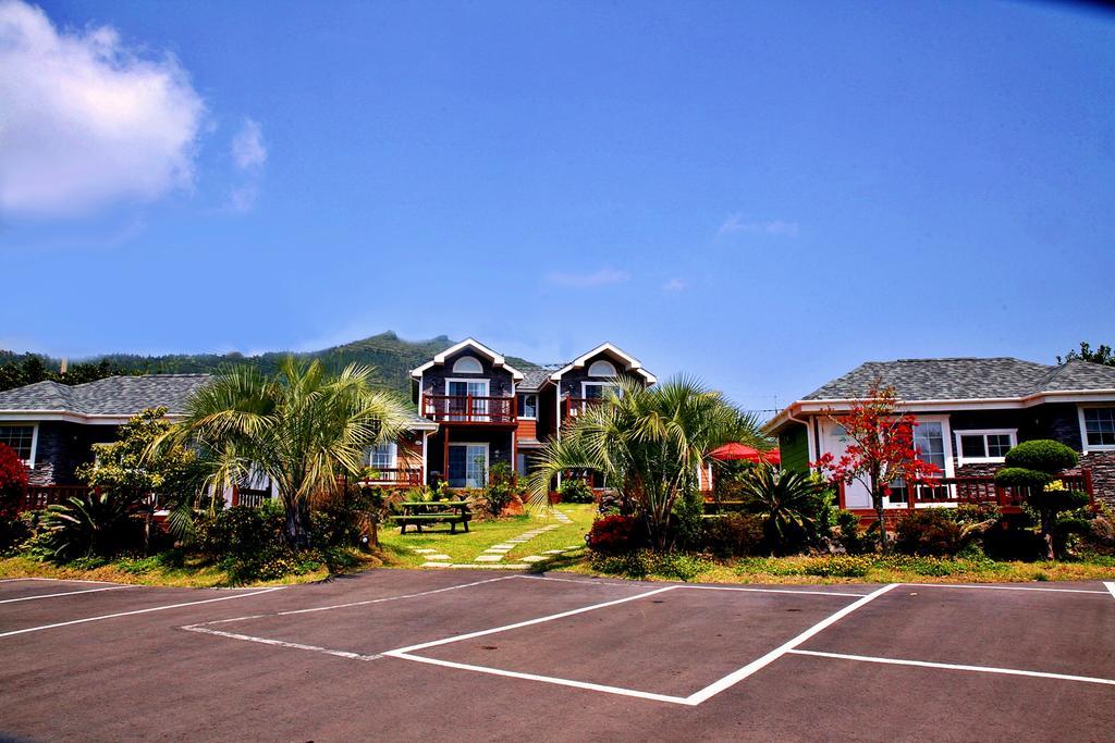 Jubilee Chalet Seogwipo Exterior photo